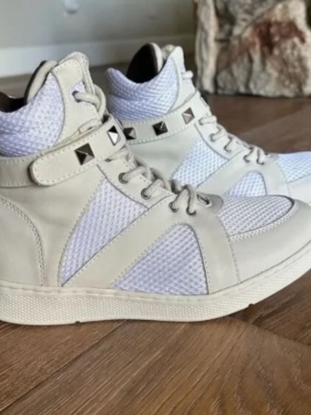 Sandro Moscoloni Mesh High Top Sneakers Ivory Studded Velcro Lace-Up 8.5 View 5